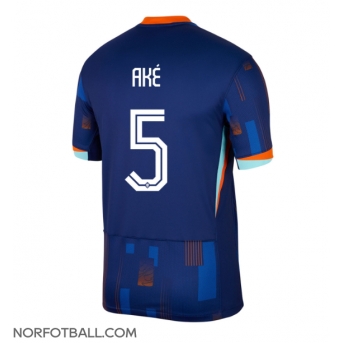 Billige Fotballdrakt Nederland Nathan Ake #5 Replika Bortedrakt EM 2024 Kortermet